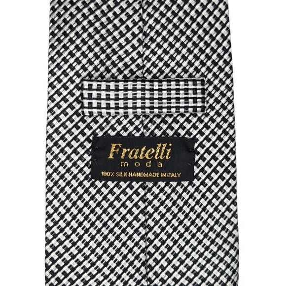 Fratelli Moda Men's Black & White Silk Patterned Tie - Picture 3 of 4